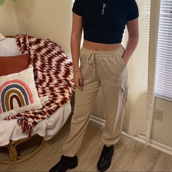 Linen khaki colored joggers - Picture 2 of 7